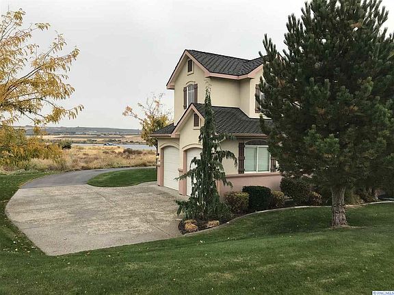 3rd image of 299 River Haven Ct
