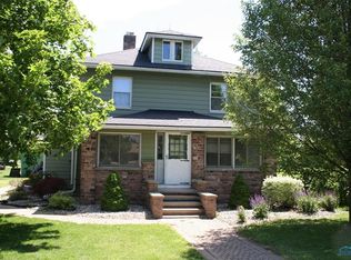 125 S Coy Rd, Oregon, OH 43616