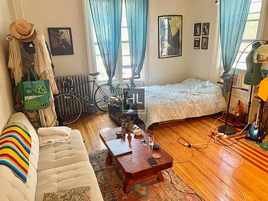 Rented by Highline Residential | media 16