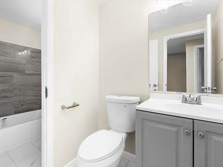 8638 Gambier Hbr — Photo 27
