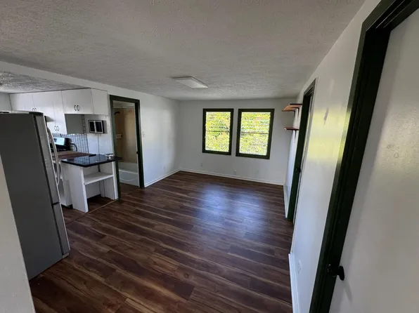 1126 3rd Ave APT D, Honolulu, HI 96816