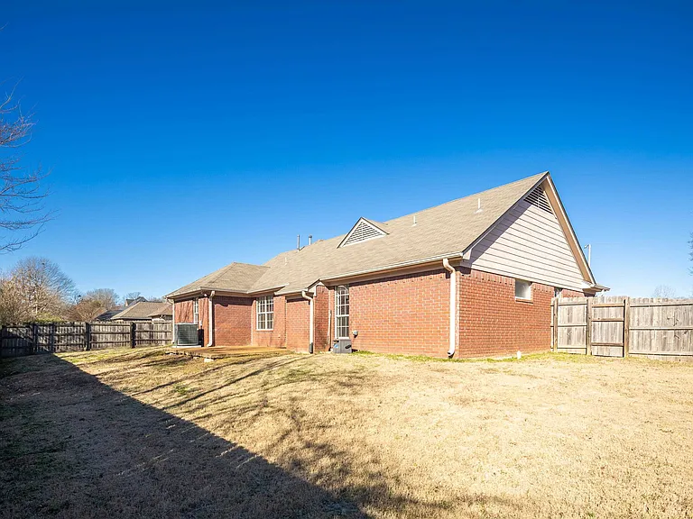 7775 Shadow Elm Ln — Photo 36