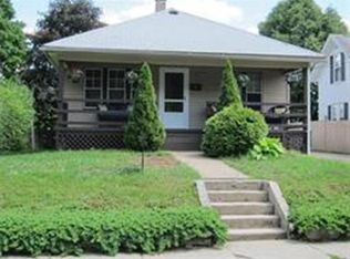 31 Woodland Rd, Bellingham, MA 02019