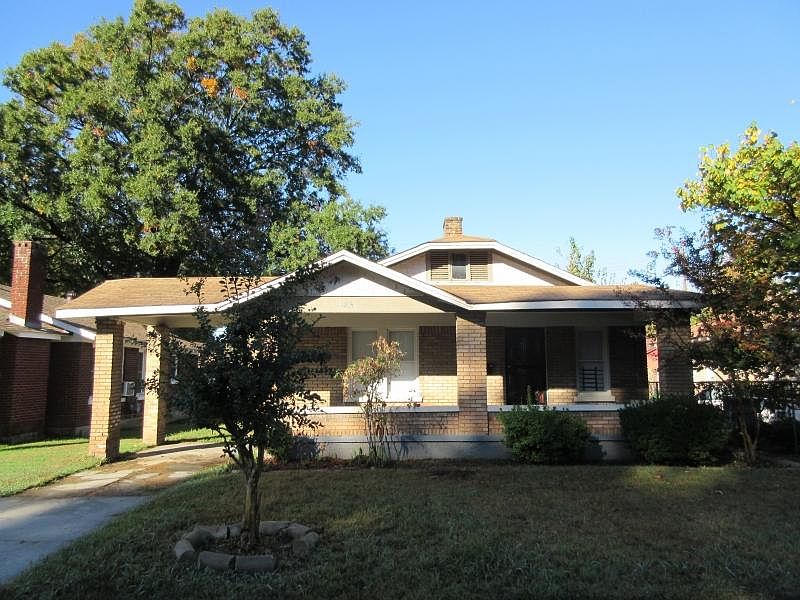1st image of 925 N McNeil St
