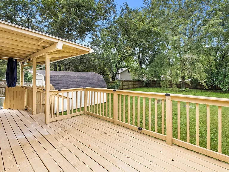 154 Arsenal Dr — Photo 24