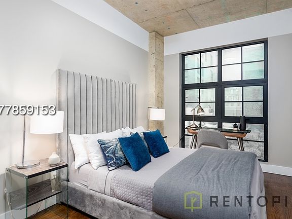 5th image of 187 Kent Ave #541