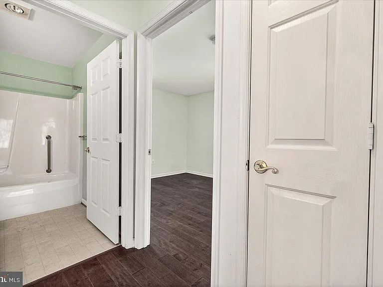 1110 Jousting Way — Photo 17