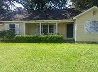 618 5th St, Leland, MS 38756