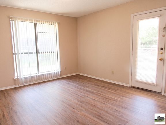 5th image of 1706 Wickfield Way