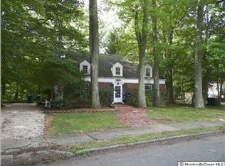 14 Deal Lake Point Rd, Ocean, NJ 07712