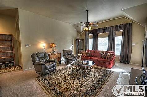 3rd image of 19 Fair Green Dr