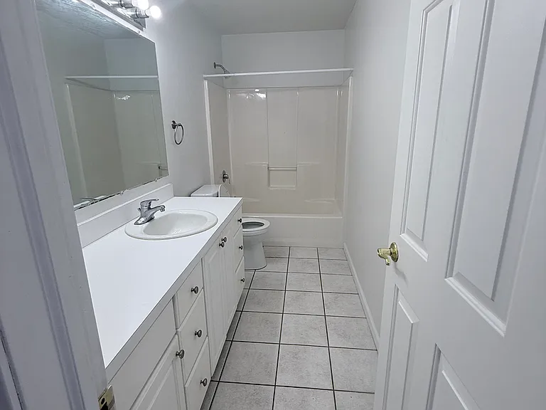 3117 Silverwood Dr — Photo 9