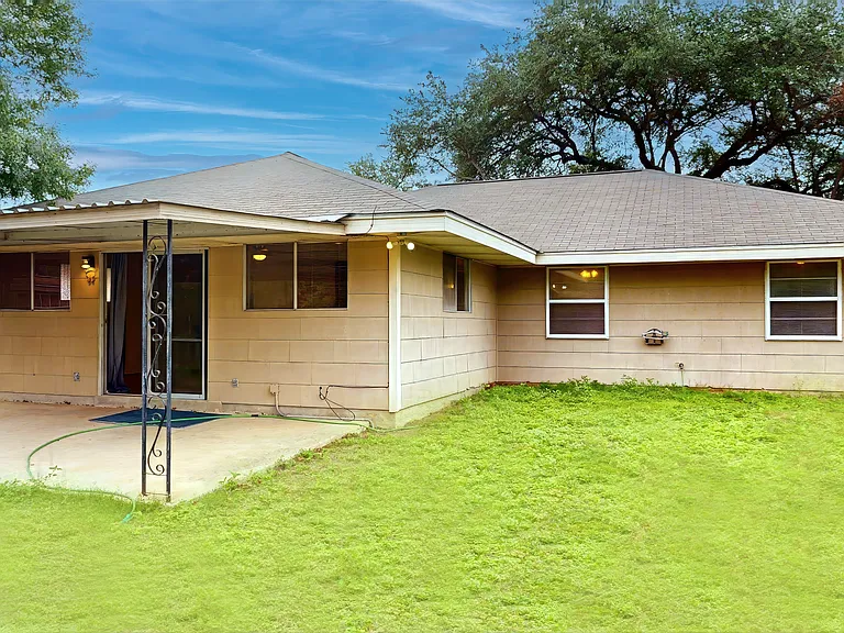 5058 Galahad Dr — Photo 14