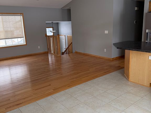 3rd image of 3759 Kenosha Dr NW