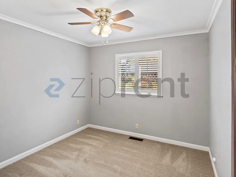 2969 Martin Ave — Photo 23