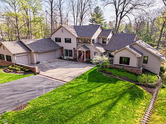 4th image of 3609 N Devon Dr