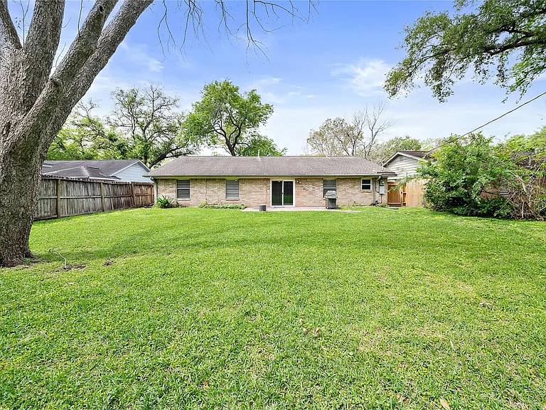 9003 Bintliff Dr — Photo 27