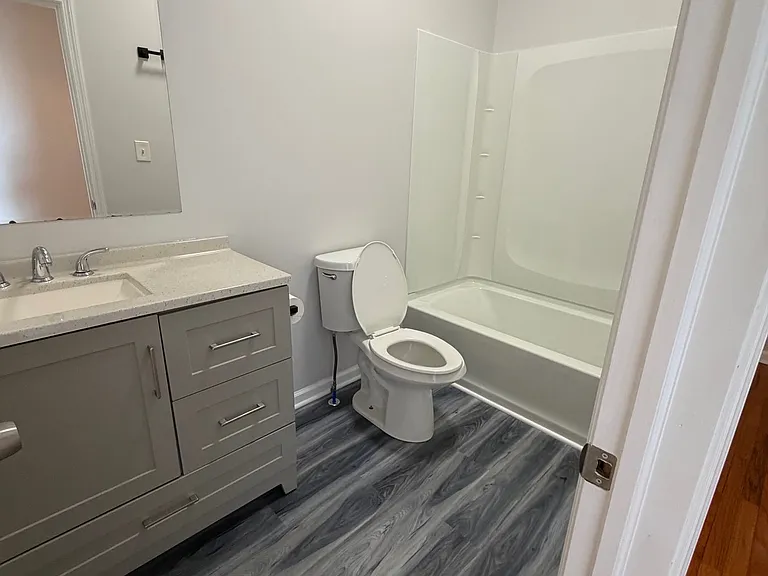 288 Saratoga St #6 — Photo 6