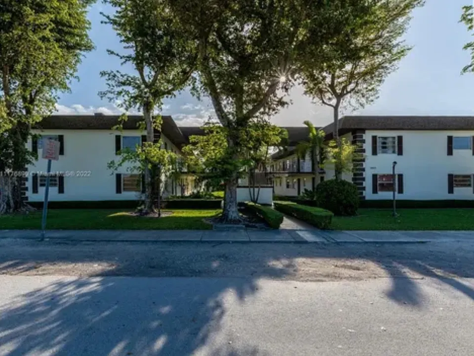 3805 SW 103rd Ave #219