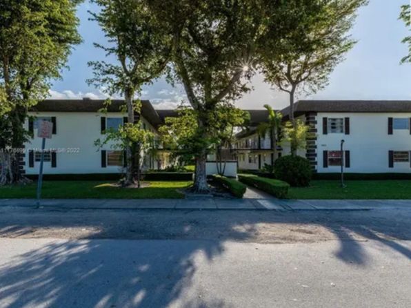 3805 SW 103rd Ave APT 219
