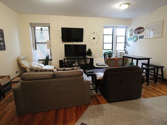 3rd image of 200 W 98th St APT 2E