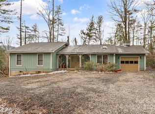 29 W Black Oak Dr, Asheville, NC 28804