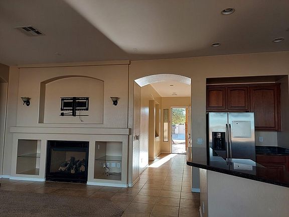 2nd image of 504 E Tropical Dr