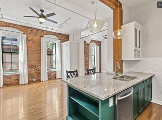 55 W Livingston Ave APT 203, Columbus, OH 43215