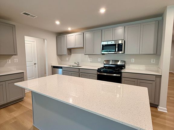5th image of 421 Rivanna Hill Rd
