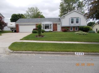 5329 Effingham Dr SE, Kentwood, MI 49508