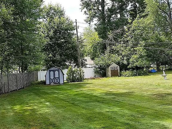 2nd image of 11 Minnewawa Dr