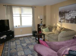 150 Staniford St APT 812, Boston, MA 02114