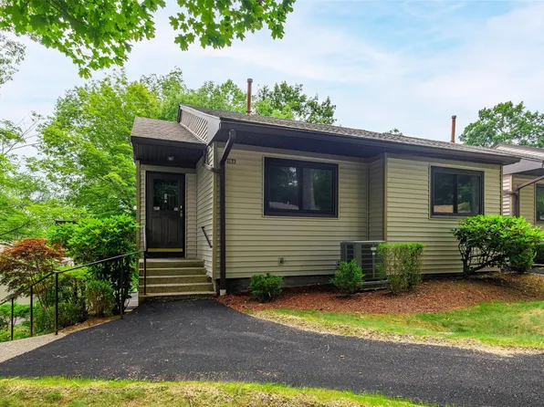 118 Village Road #A, Yorktown Heights, NY 10598