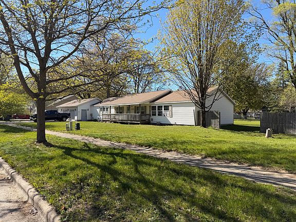 2nd image of 1318 Morgan Ave