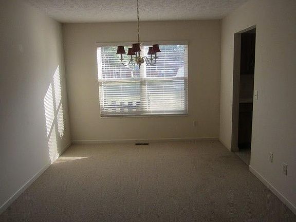 4th image of 4978 Summerset Dr