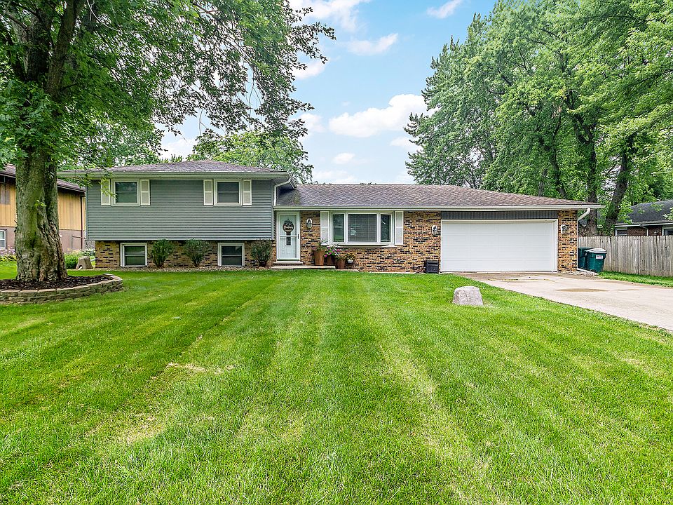 1350 N Tampa Ln, Kankakee, IL 60901 Zillow