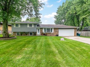 1350 N Tampa Ln, Kankakee, IL 60901
