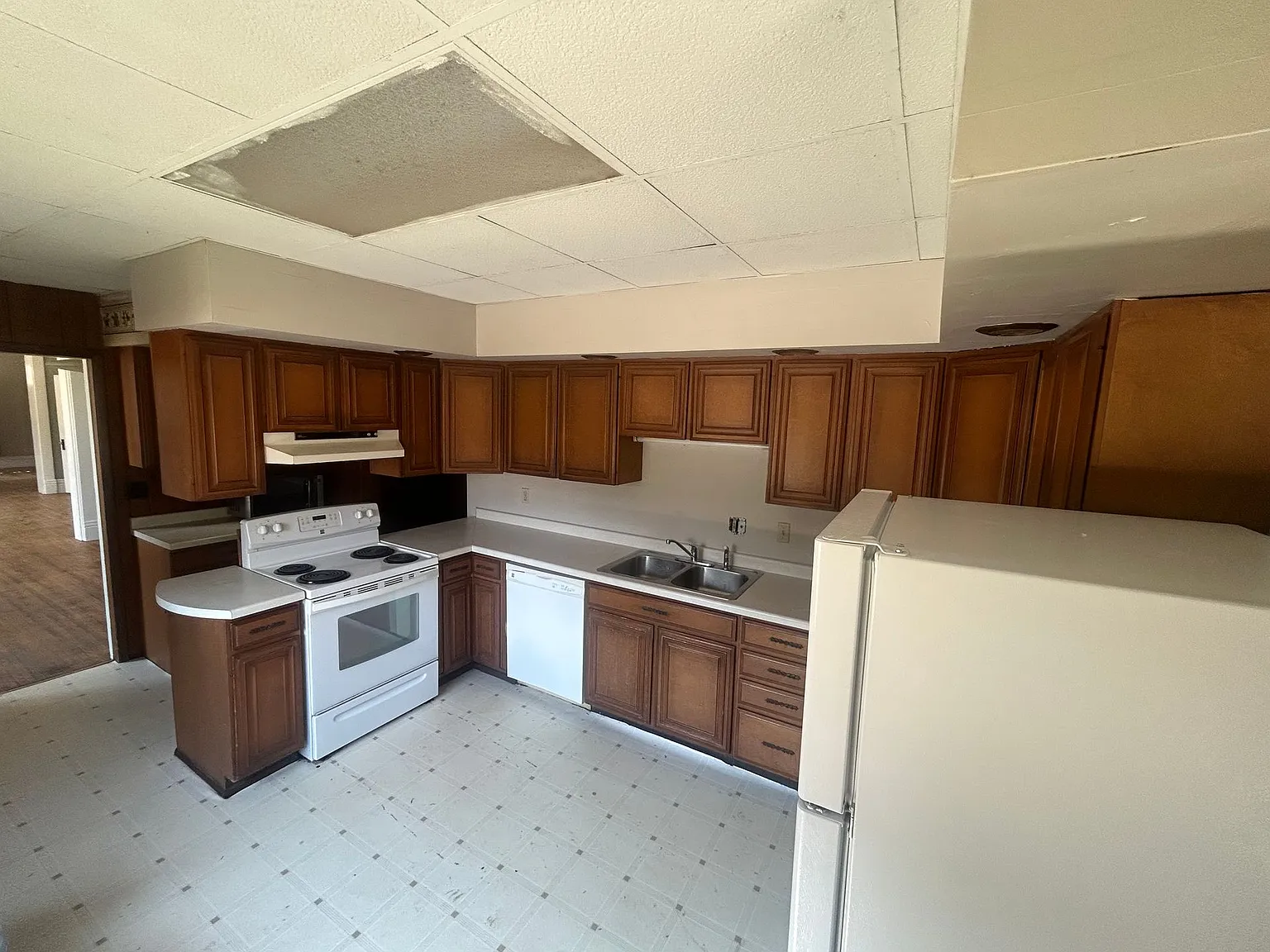 Beautiful Side by Side Duplex — Photo 2