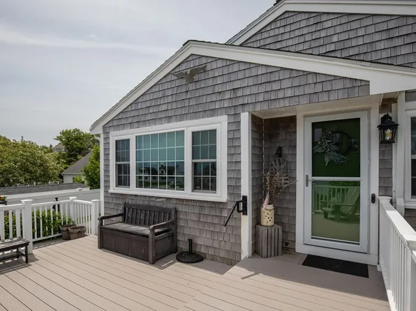 91 John Alden Rd, Plymouth, MA 02360