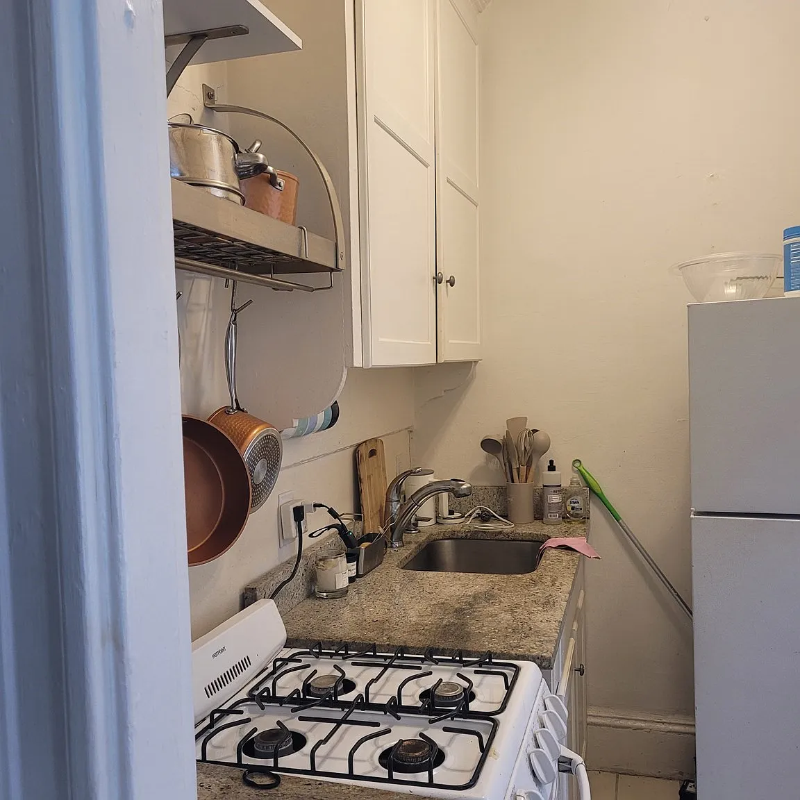 Studio, 1.0 bath, 340 sqft, $2,275 — Photo 3