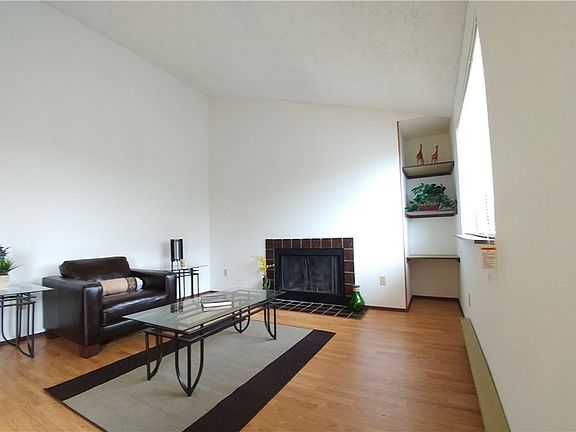 4th image of 4806 S 187th Pl APT A301
