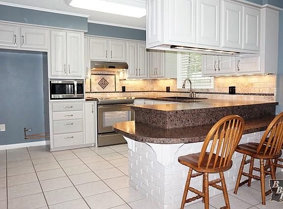 5th image of 303 Wildwood Dr