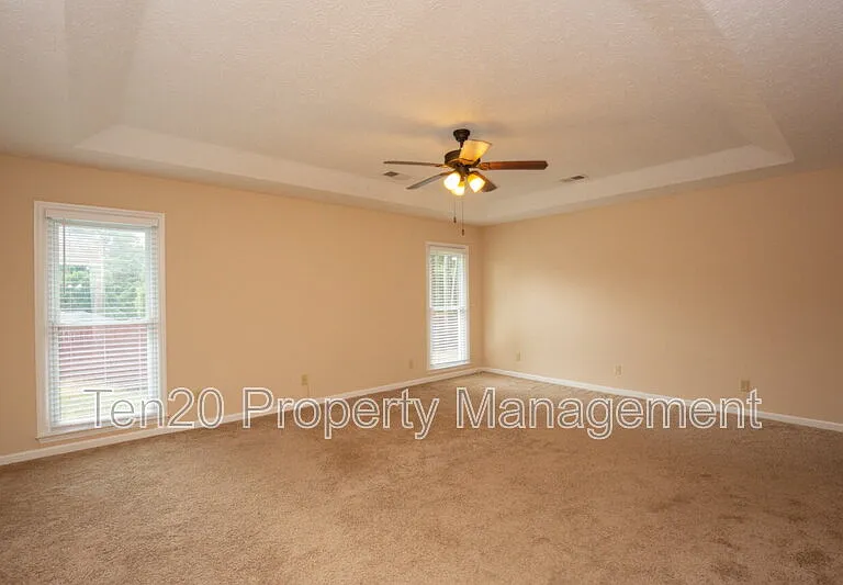 11 Leah Ct — Photo 13