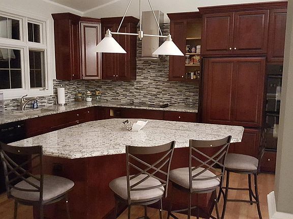 2nd image of 39 Shadow Creek Cir
