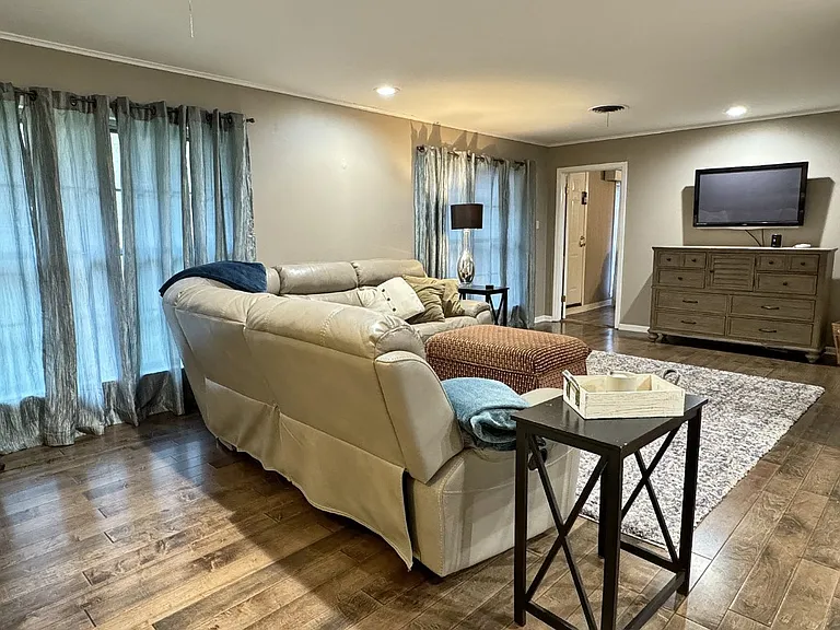 102 N Pinecrest Dr — Photo 19