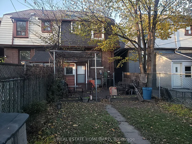 697 Dupont St #3 — Photo 9