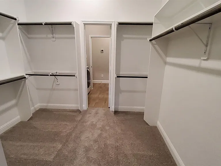 2106 Grapewood Ln — Photo 23