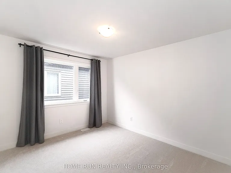 1051 Hydrangea Ave — Photo 29
