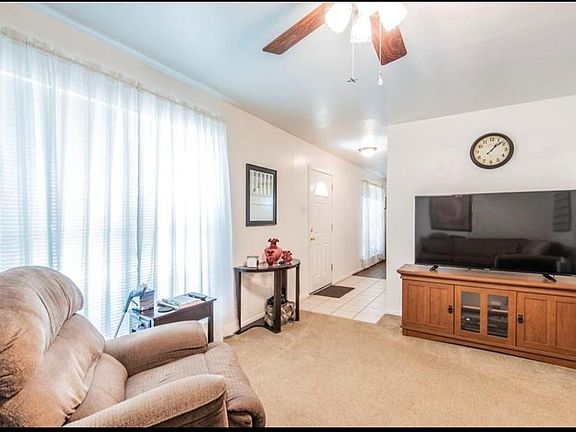 2nd image of 1601 Poplar Dr