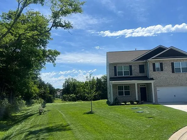 9044 Copenhagen Dr, Murfreesboro, TN 37129